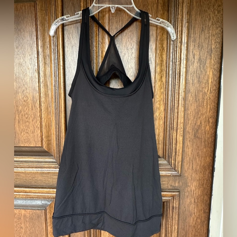 Lululemon tank